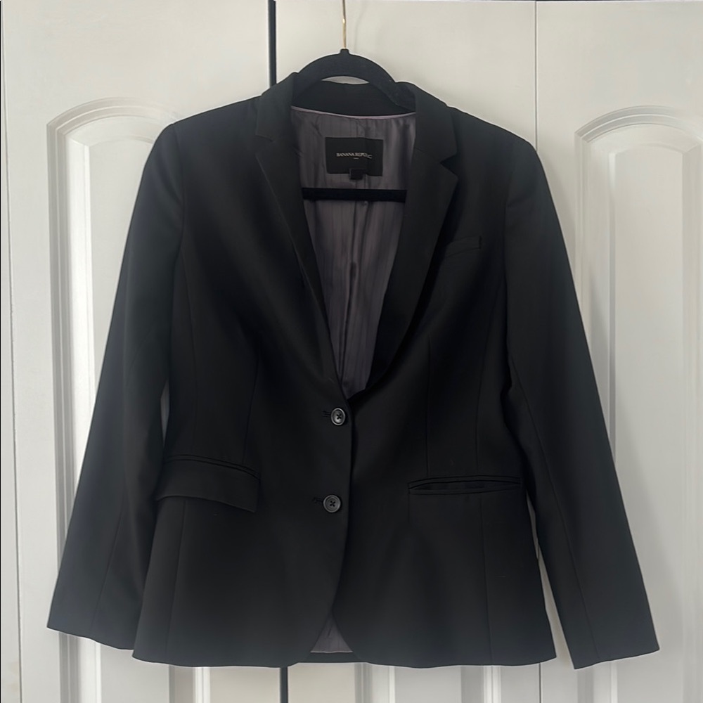 Black Banana Republic Women's Blazer 6P by Banana Republic